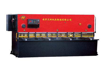 HT12K-MD320系列数控剪板机